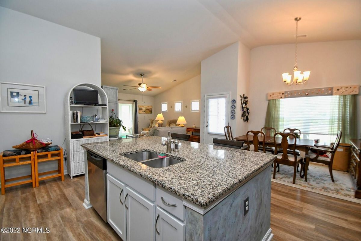 119 Calabash Lakes Boulevard