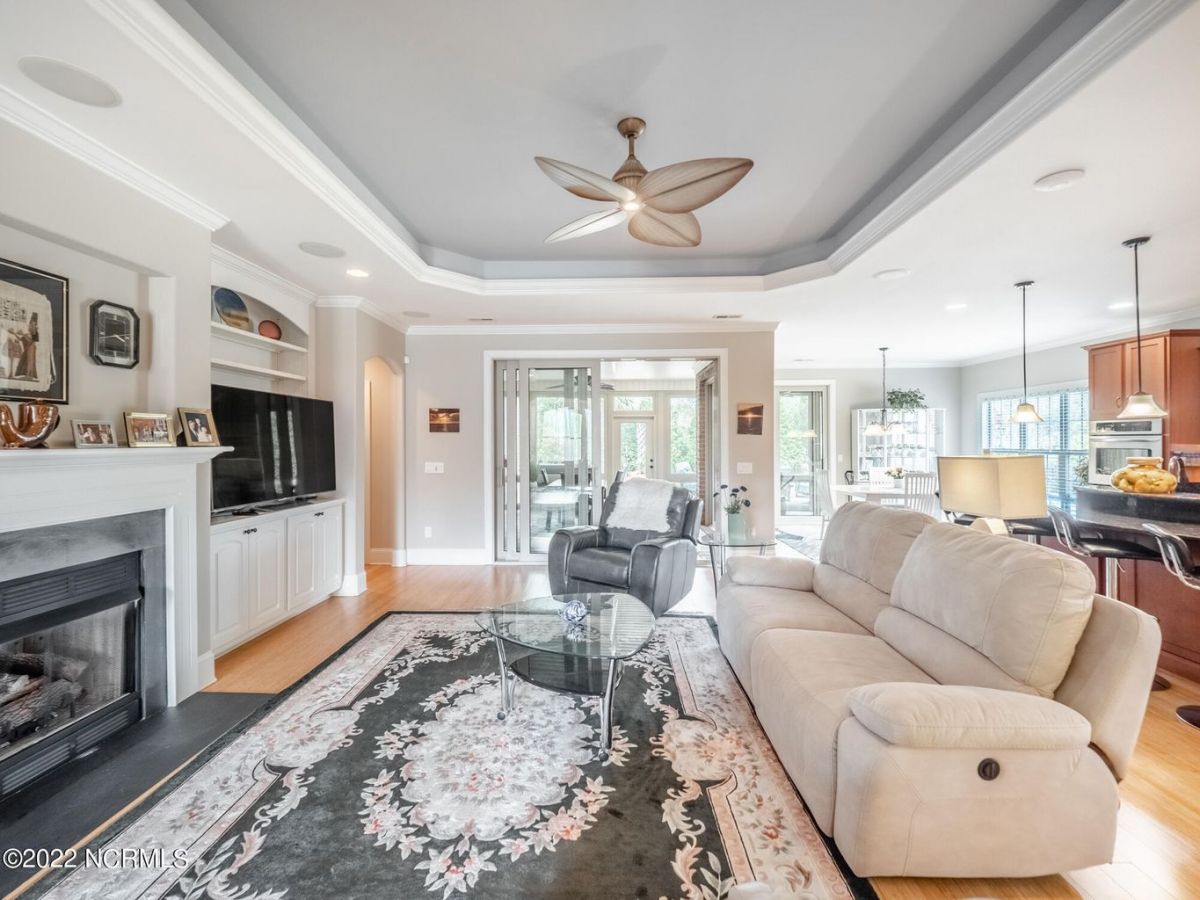 8215 Compass Pointe East Wynd