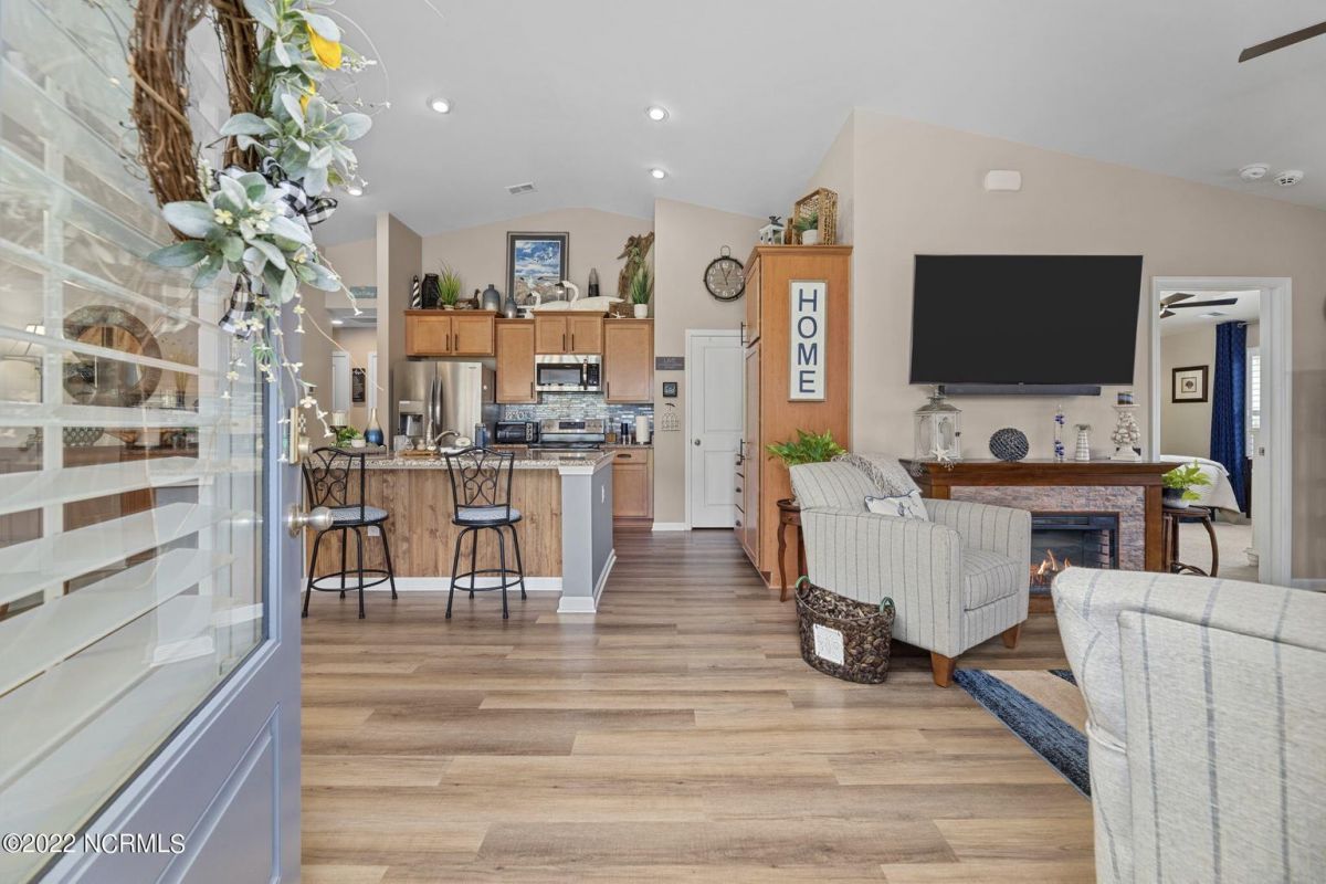 1913 Coleman Lake Drive