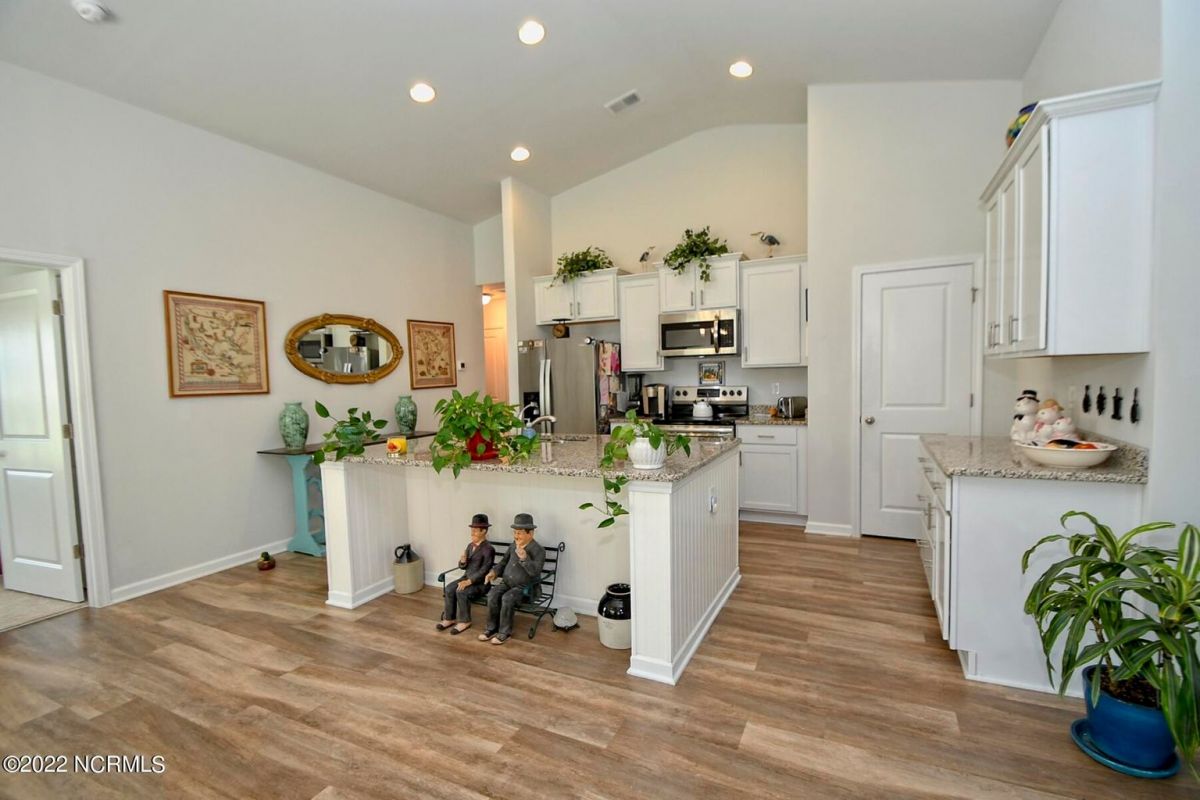 1944 Coleman Lake Drive