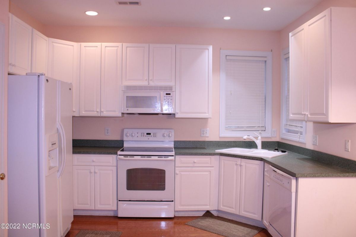 4144 King George Court