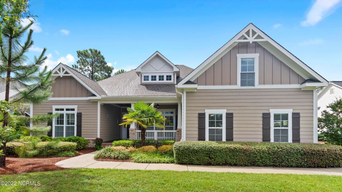 2562 Parkridge Drive