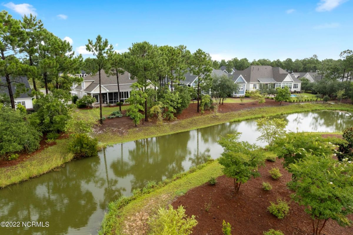 2562 Parkridge Drive