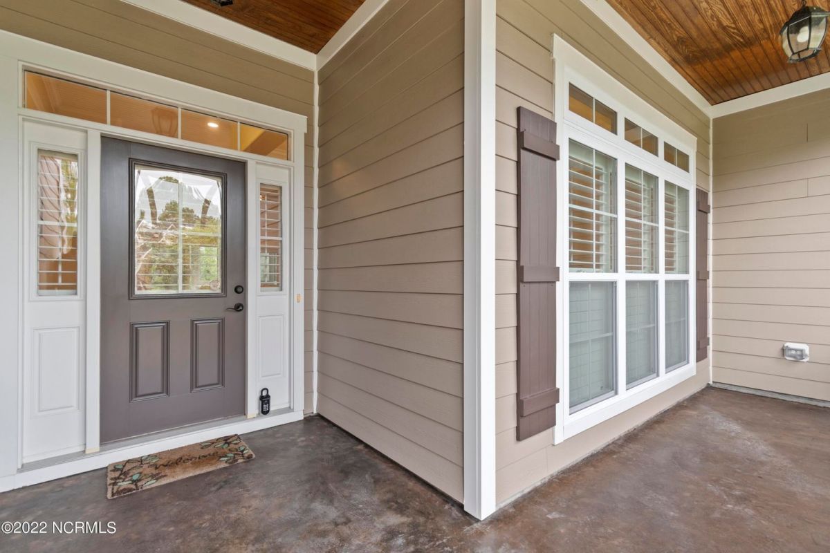 2562 Parkridge Drive