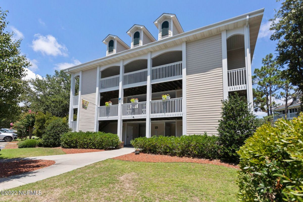 3350 Club Villas Drive