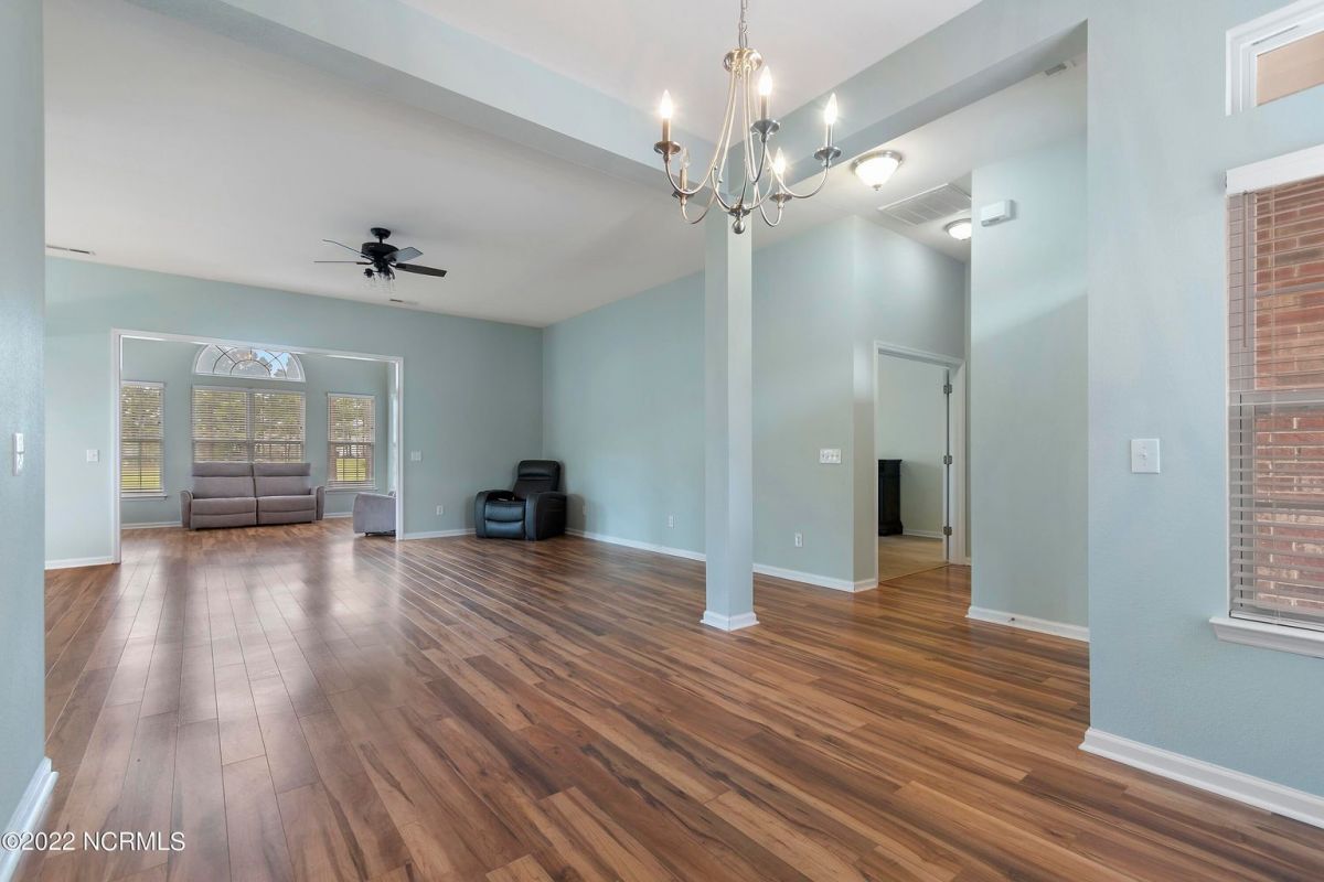 553 Sandpiper Bay Drive