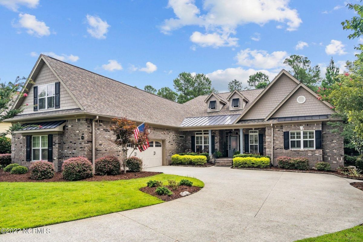 1073 Evangeline Drive