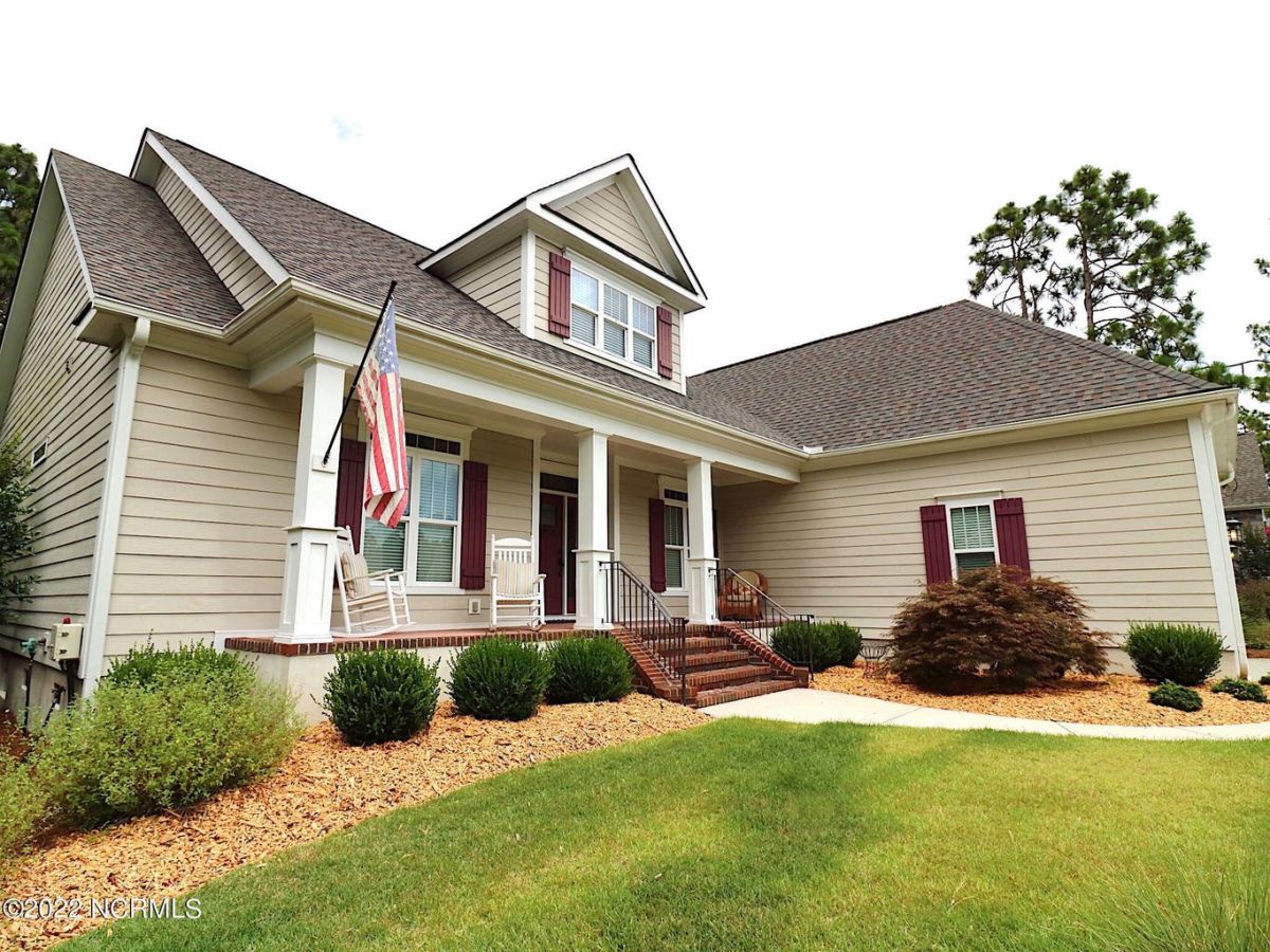 2729 Parkridge Drive