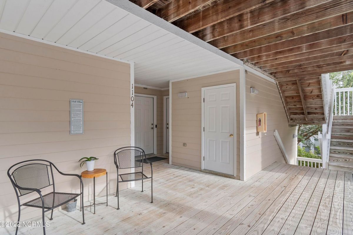 3350 Club Villas Drive