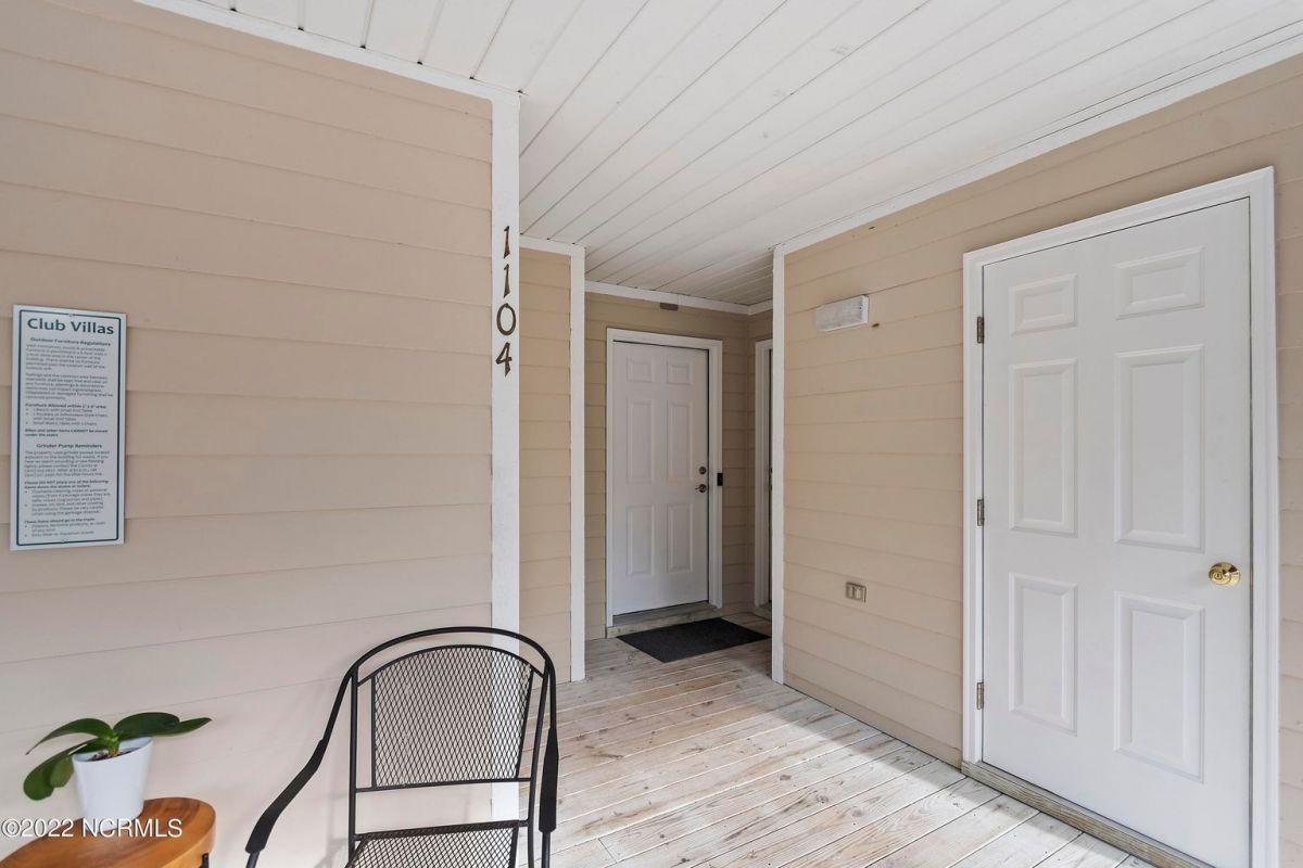 3350 Club Villas Drive