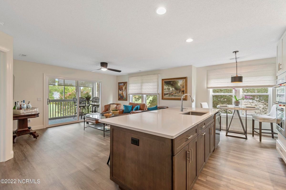 3350 Club Villas Drive