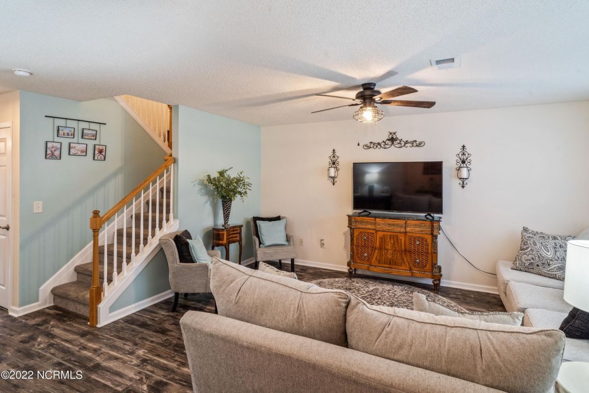 3035 Cedar Creek Lane