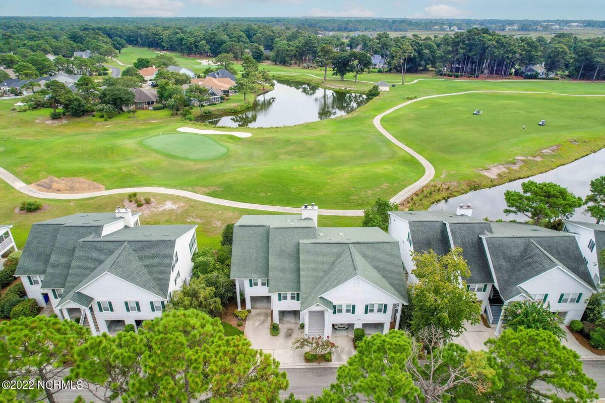 3139 Lakeside Commons Drive