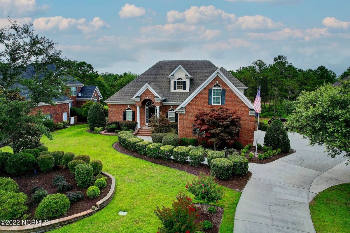 6472 Castlebrook Way