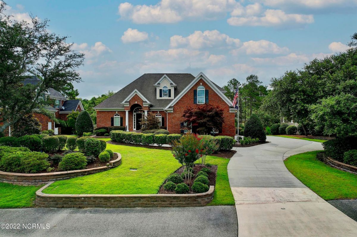 6472 Castlebrook Way