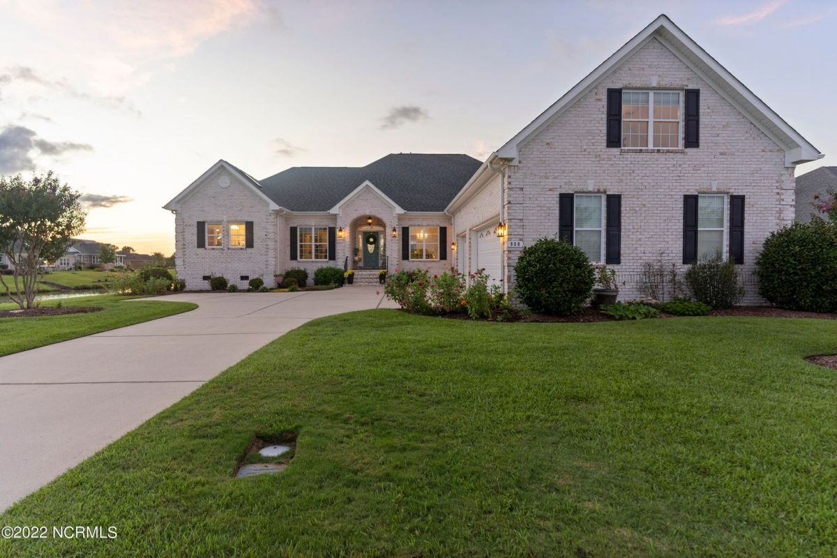 980 Woodwind Drive