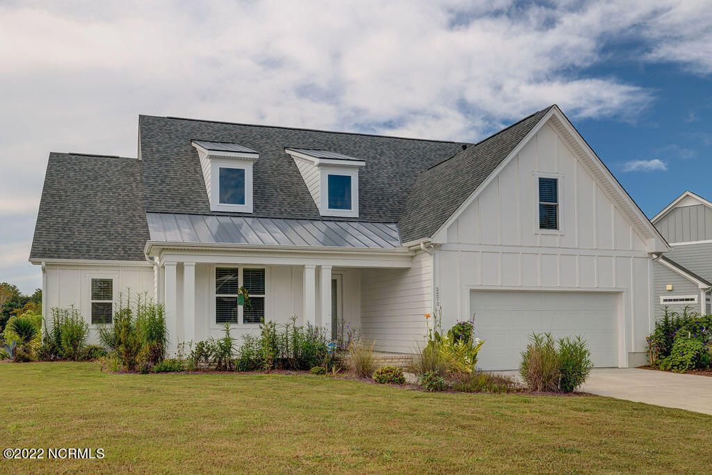 5273 Barcroft Lake Drive