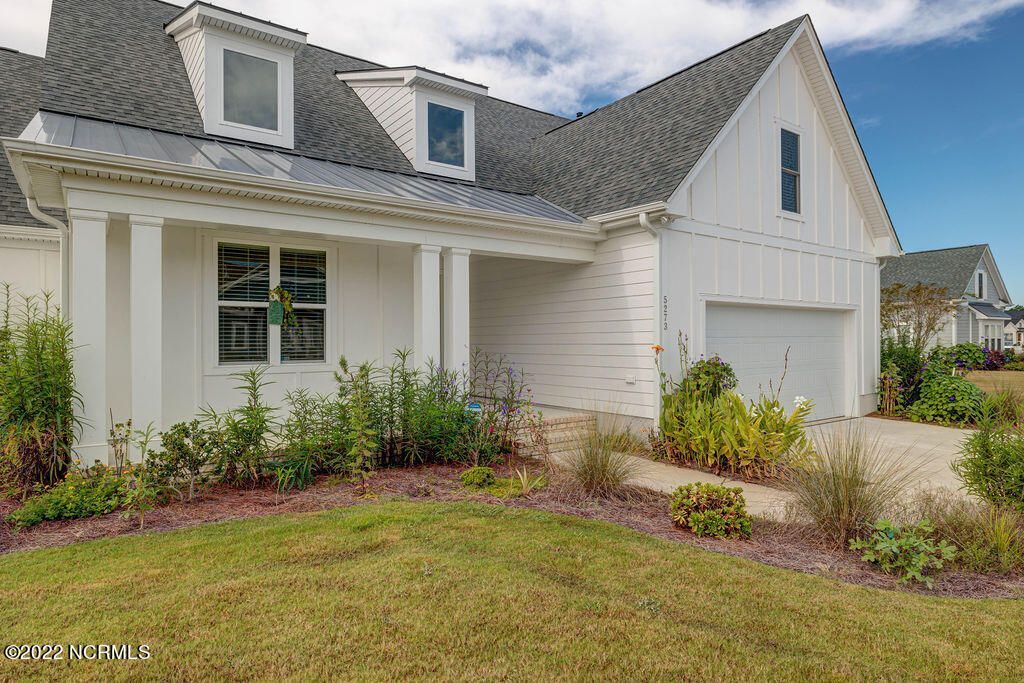 5273 Barcroft Lake Drive