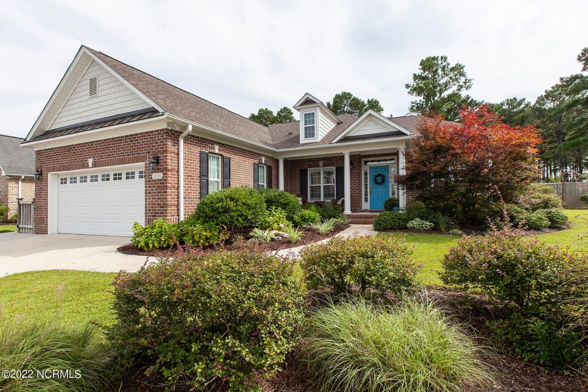 1026 Golden Sands Way