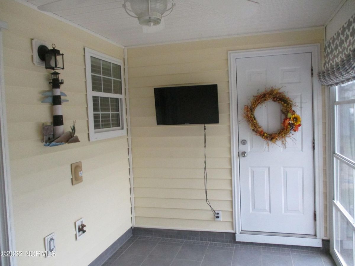 3002 Cedar Creek Lane