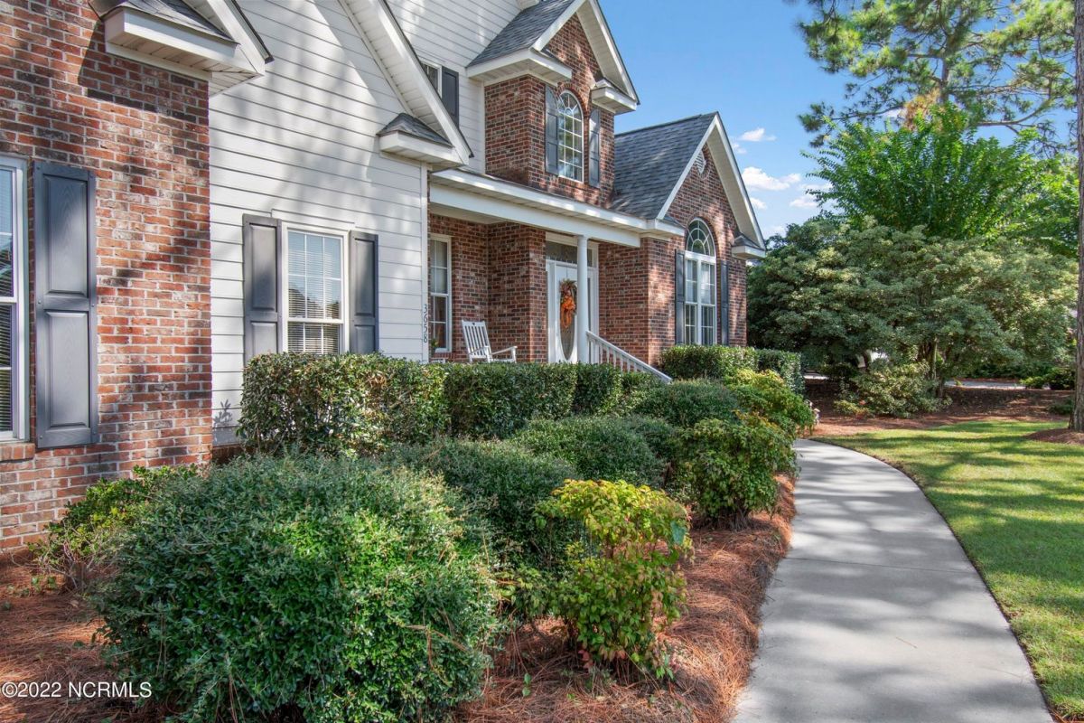 3658 Players Club Drive