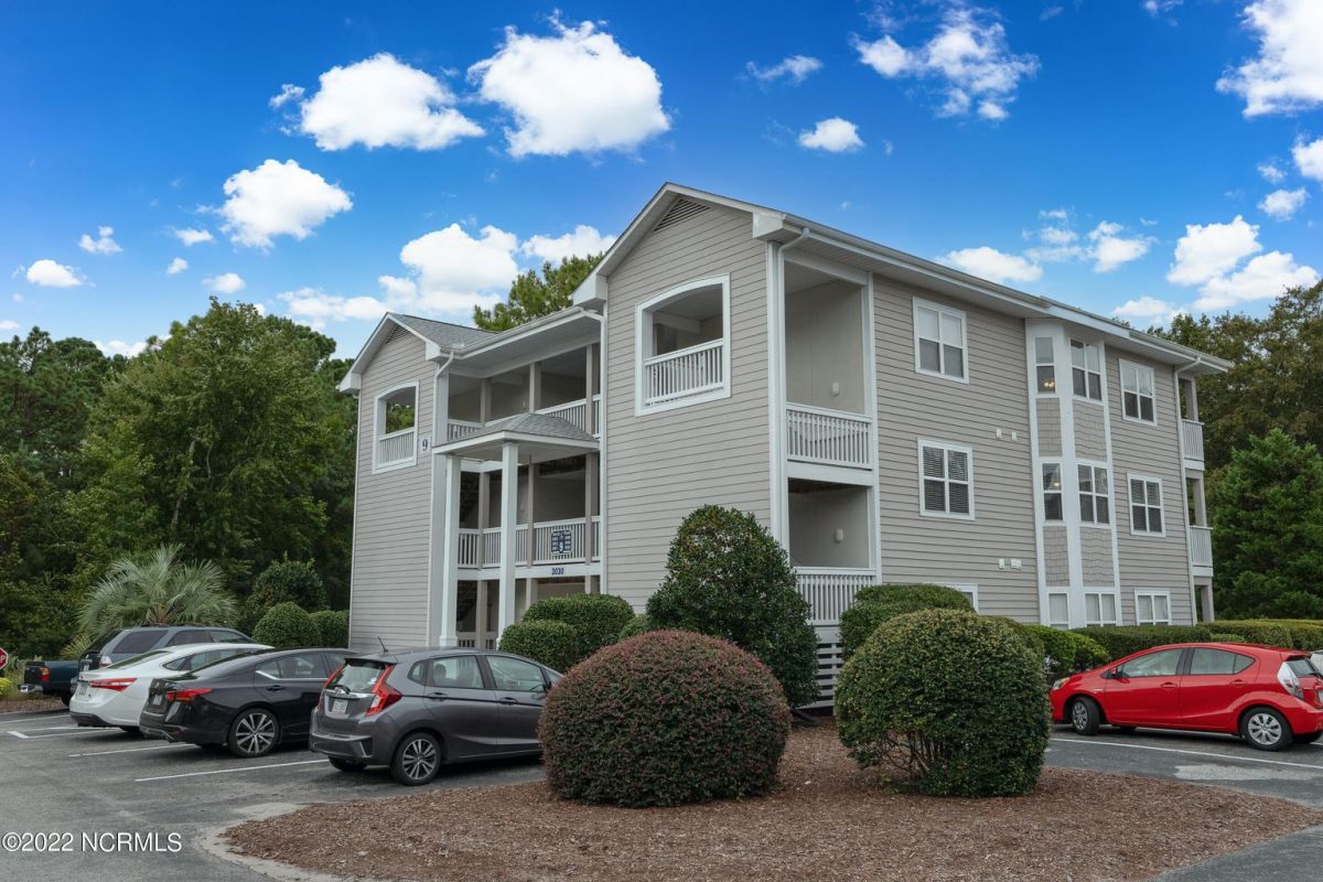 3030 Marsh Winds Circle