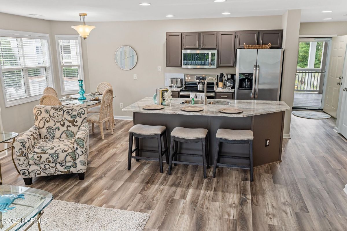 3030 Marsh Winds Circle