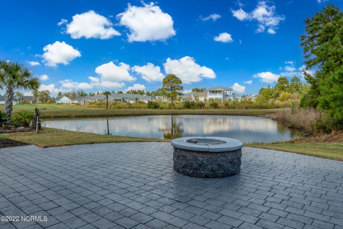 8720 Maple Ash Trail