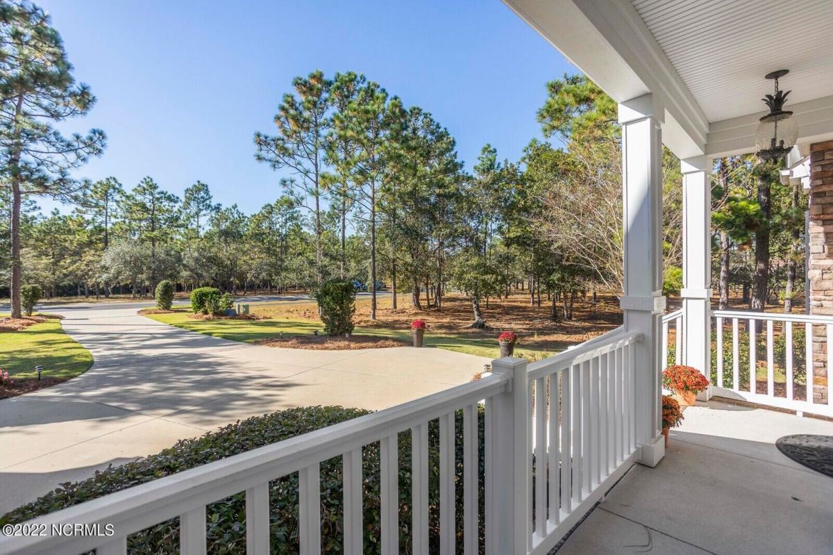 6444 Castlebrook Way