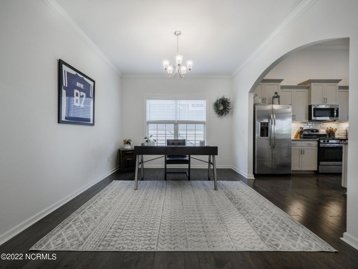 5765 Park West Circle