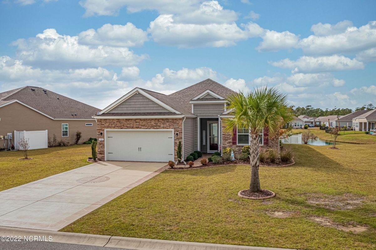 3141 Crescent Lake Drive