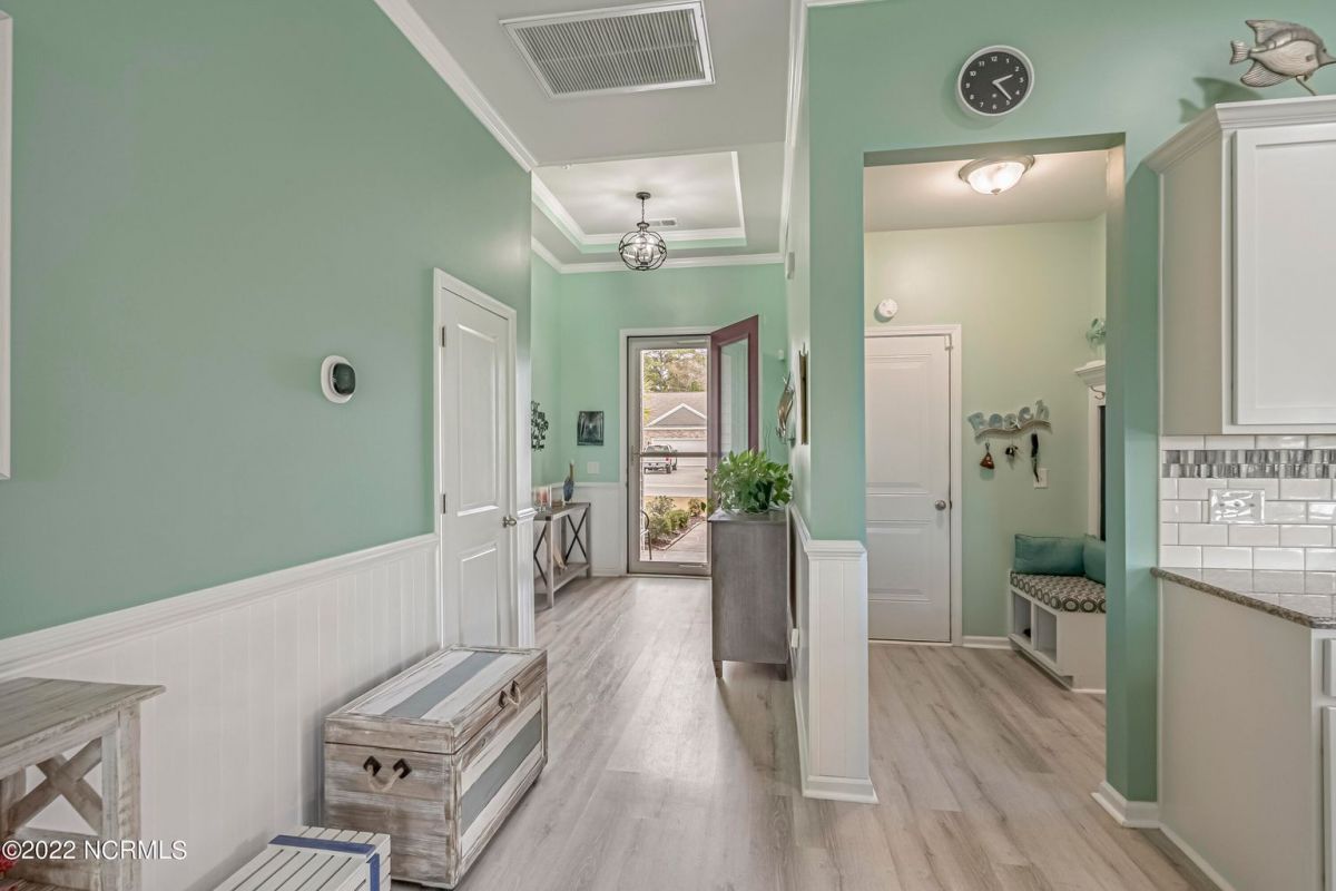 3141 Crescent Lake Drive