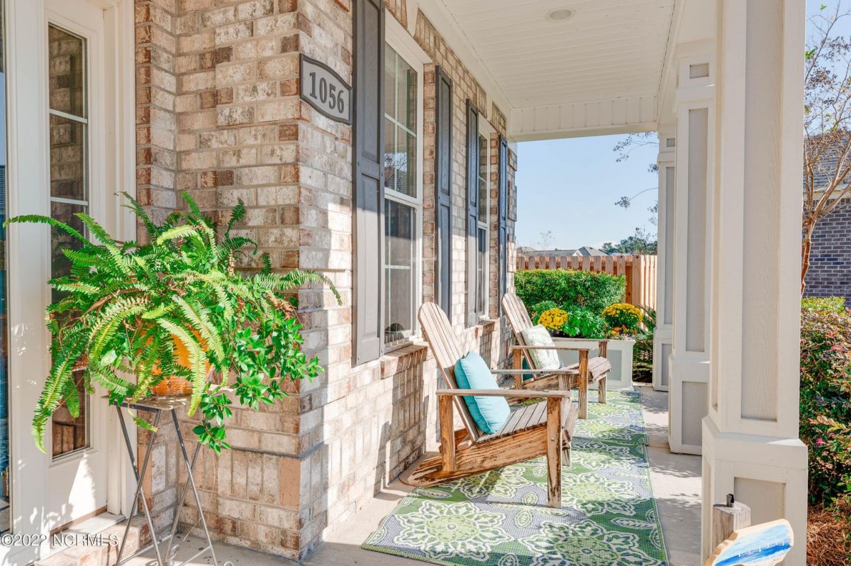 1056 Golden Sands Way