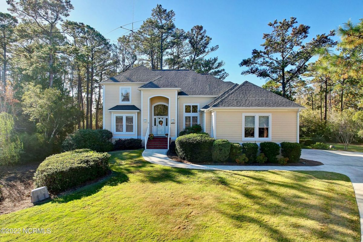 4527 Marsh Wood Court