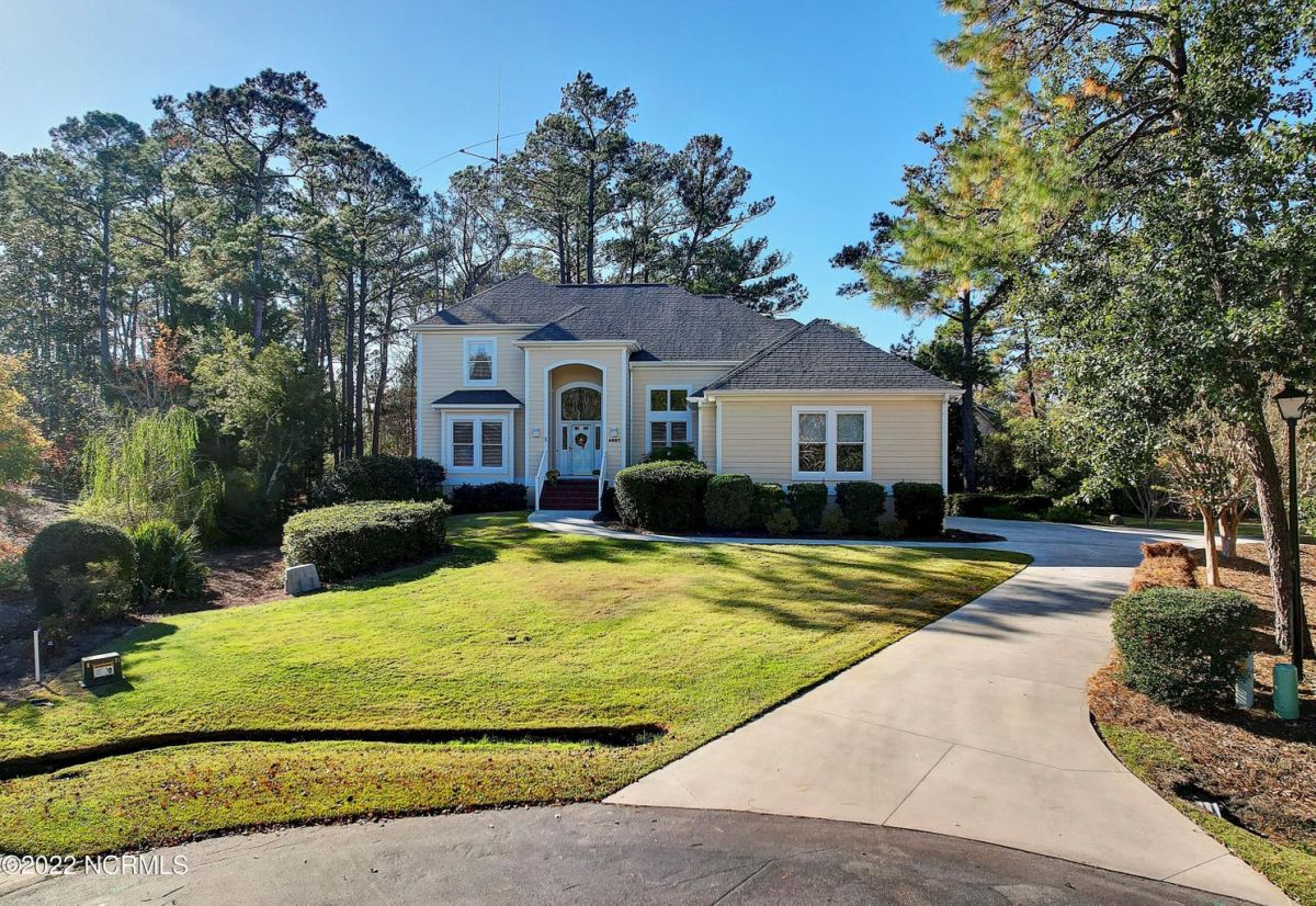 4527 Marsh Wood Court