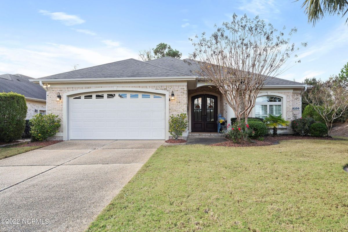 8259 Masonboro Pointe Ne