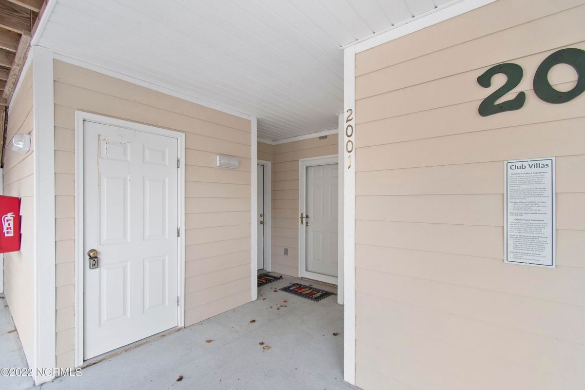 3350 Club Villa Drive