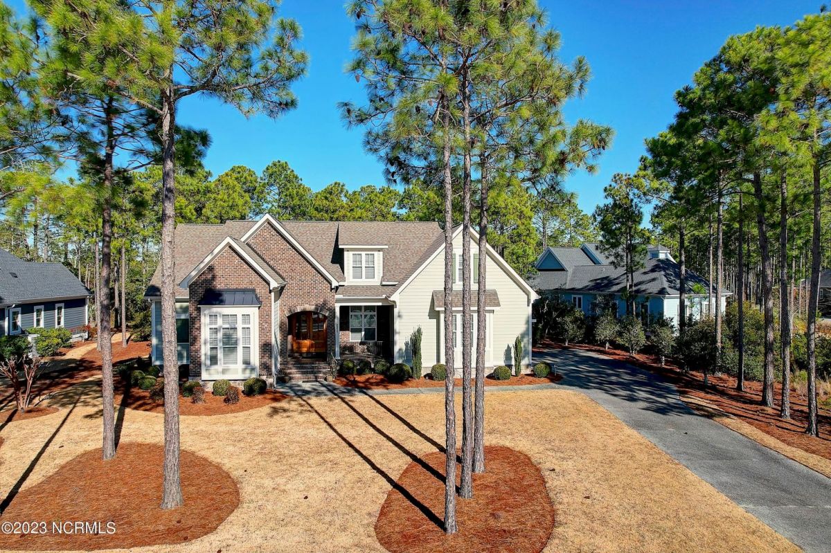 2577 Parkridge Drive