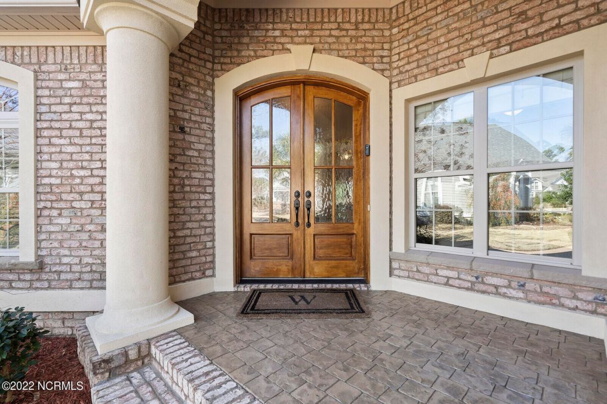 2705 Chadsworth Lane