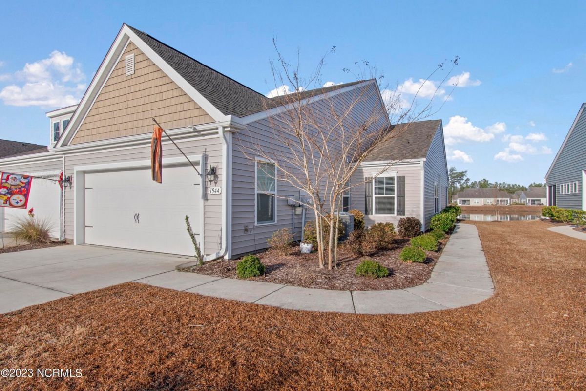 1944 Coleman Lake Drive