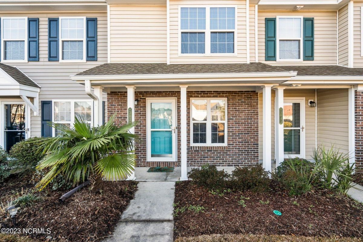 3039 Cedar Creek Lane