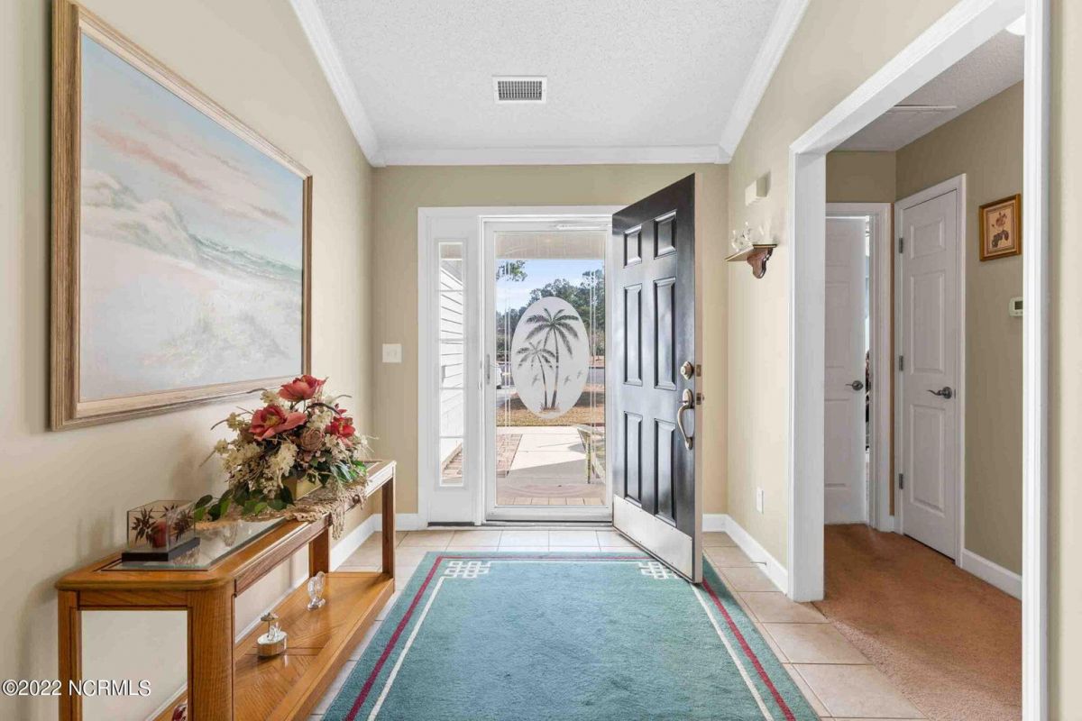 1 Canyon Creek Court