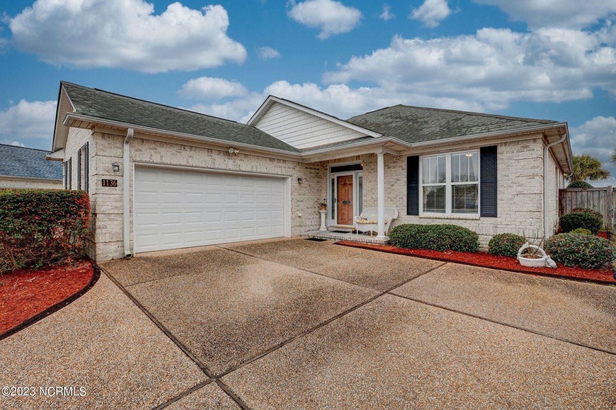 1136 Garden Club Way