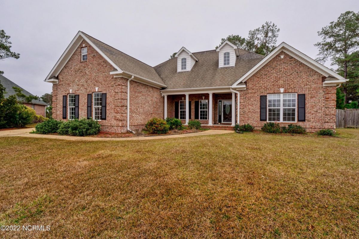 1038 Golden Sands Way