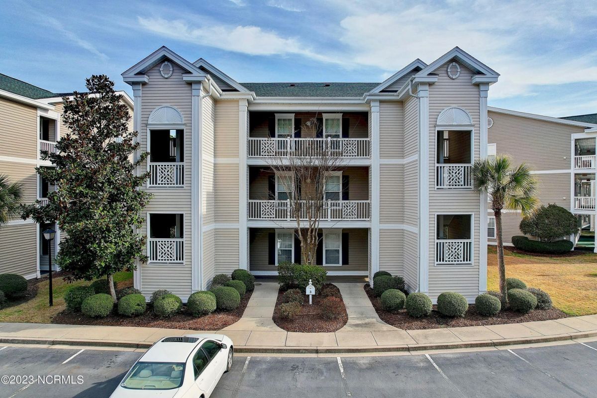 866 Great Egret Circle