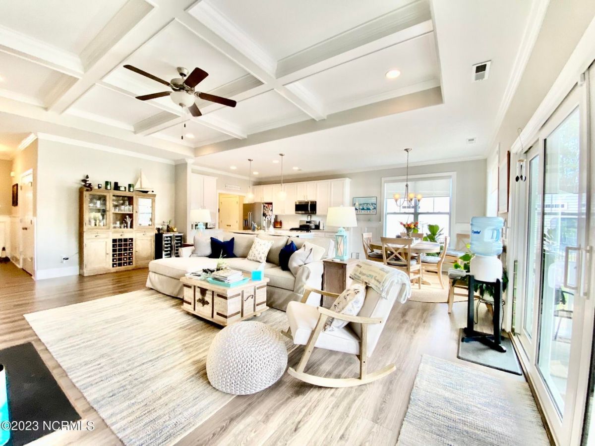 1356 Mauricio Court