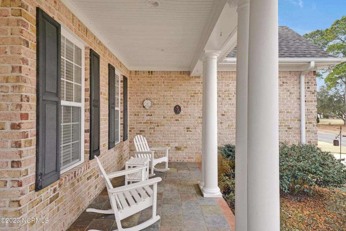 1103 Brook Crossing Lane