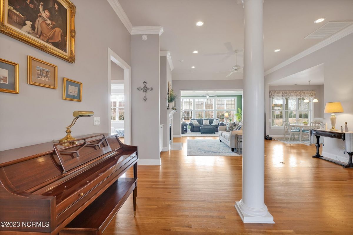 1103 Brook Crossing Lane