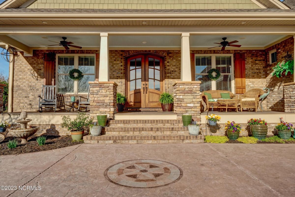 1011 Coralberry Court