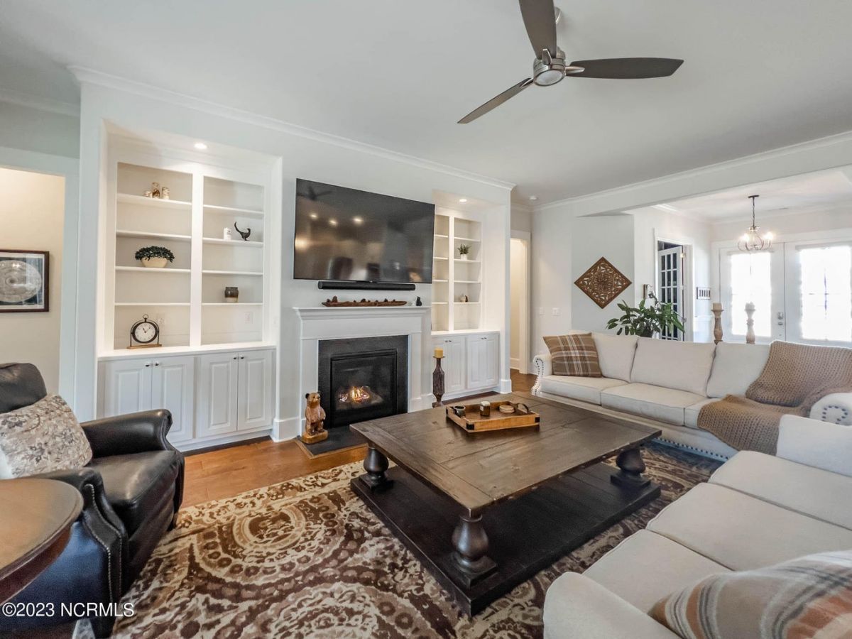 2635 Timber Crest Drive